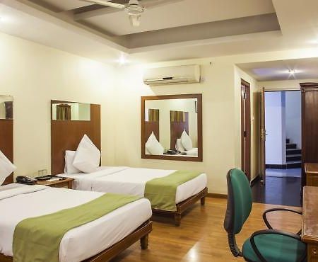 ซานธา โฮเต็ล Hotel ไฮเดอราบัด ภายนอก รูปภาพ