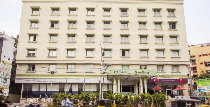 ซานธา โฮเต็ล Hotel ไฮเดอราบัด ภายนอก รูปภาพ